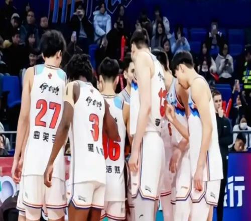 CBA最新排名！浙粵霸榜前二，上海山東步入正軌，717名混戰(zhàn)！
