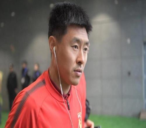 青島足球百年史話53“福將”姜寧下：拿遍國內(nèi)重要冠軍，退役前助力海牛重回中超