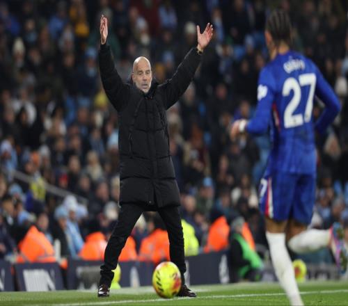 風(fēng)水輪流轉(zhuǎn)，真該槍手奪冠了遭讀秒絕平，曼城2場丟4分，爭冠難