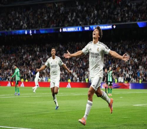 斩获西甲首球当场戴帽，贡萨洛加西亚是本世纪皇马第二人