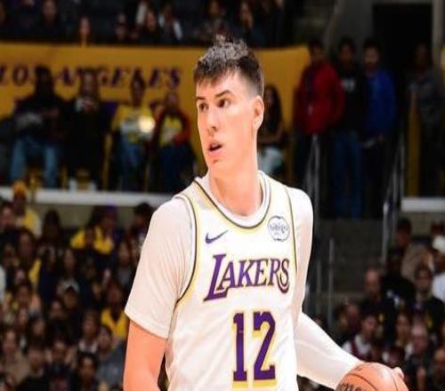 拉拉維亞：去年已經(jīng)“復(fù)仇”過(guò)灰熊現(xiàn)在只是一場(chǎng)“普通的比賽”