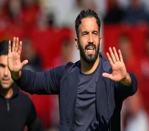 记者：阿莫林认为只有执教曼联后，才能体会到岗位的独特挑战