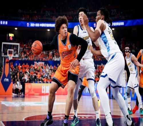 七連勝獻禮俱樂部三十周年，盧偉希望球隊“為上海拿到最高榮譽”