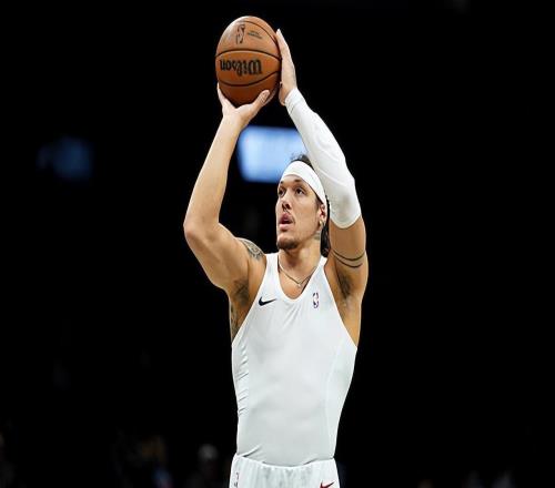 复出后状态相当不错，但掘金锋线大将也没有能力影响比赛的局面