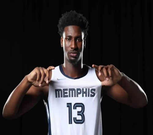 3J杰克遜，26歲的年紀(jì)就已經(jīng)“躺平”了