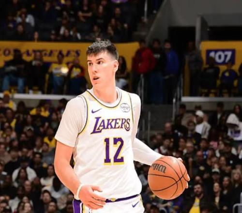 湖人消息：首發(fā)變陣在即，狄龍無(wú)望加盟，戰(zhàn)鵜鶘出場(chǎng)更新