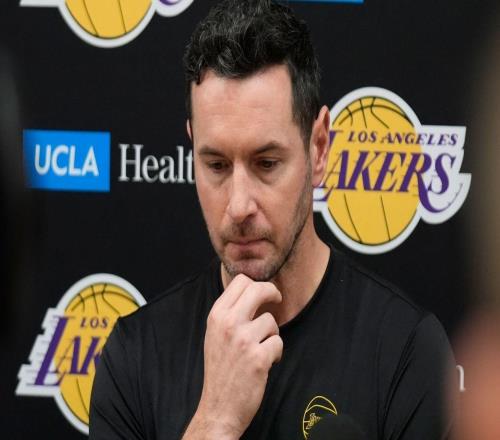 皮尔斯：教练工作压力大让人折寿，雷迪克睡眠不足头发越来越少