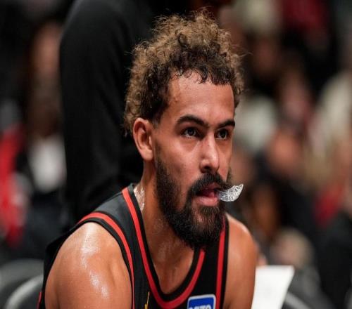 体坛联播坎塞洛租借加盟巴萨，格瓦迪奥尔右腿胫骨骨折