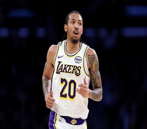 一不小心就會(huì)打出災(zāi)難表現(xiàn)，湖人后場(chǎng)新星的狀態(tài)真是太不穩(wěn)定了