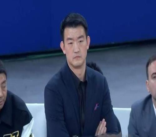 上海掀翻广厦冲上第1，广东爆冷输球跌至第3，辽宁第10，山东第12