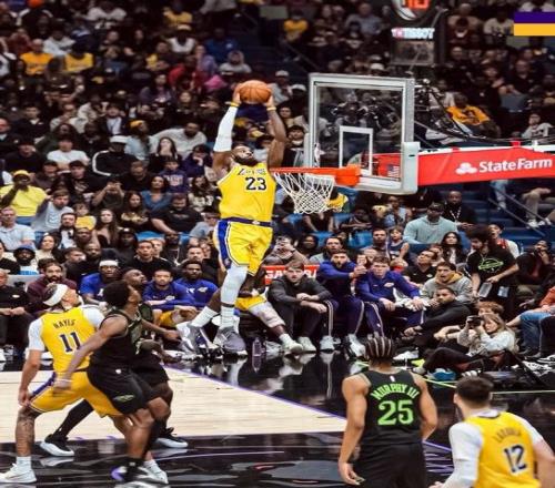 41歲這么強詹姆斯19中10砍全隊最高30分+8板8助2斷1帽，正負值+10