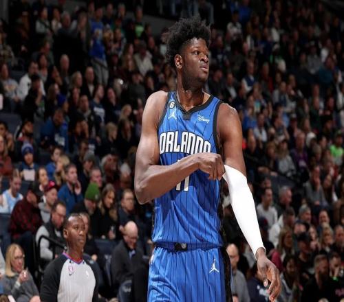 猛龙裁掉了前魔术内线乐透秀，但他们也可能会重新签回他