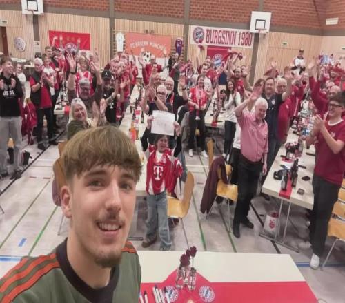 拜仁17歲太子想去皇馬！體育總監(jiān)回應(yīng)：他已內(nèi)部道歉