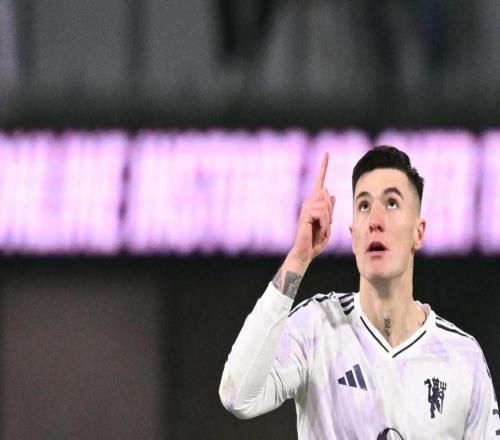 TA：這場(chǎng)平局表明，曼聯(lián)必須找到合適的人選來接任臨時(shí)主帥