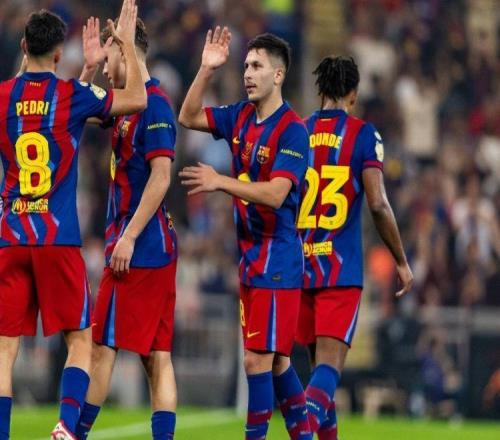 50！拉神梅開(kāi)二度，巴薩狂轟9連勝，強(qiáng)勢(shì)晉級(jí)決賽，靜待皇馬馬競(jìng)