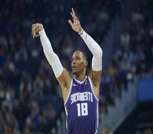 控卫对决！库里27+10+6三分导大胜完胜威少恶意犯规情绪失控