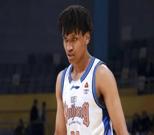 新疆潰敗做重大改變！格蘭觀戰(zhàn)，全隊上場供考察，急需改變攻守！