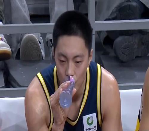 廣東10878遼籃！球員評(píng)分：3人滿分，3人良好，1人不合格