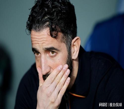 曼聯毫無斗志，問題積重難返！球迷竟喊話請回阿莫林，陣容是病根