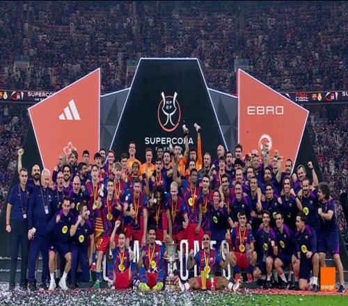 皇馬丟冠！神奇3分鐘3球，10人巴薩32加冕，姆巴佩難救阿隆索！