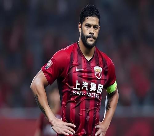 申花訓(xùn)練場(chǎng)又要來(lái)新外援！能力不比路易斯差，未來(lái)將挑大梁