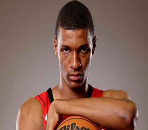 火箭队已弃用2人5+5轮换模式成型，休赛期或腾出2份底薪空间