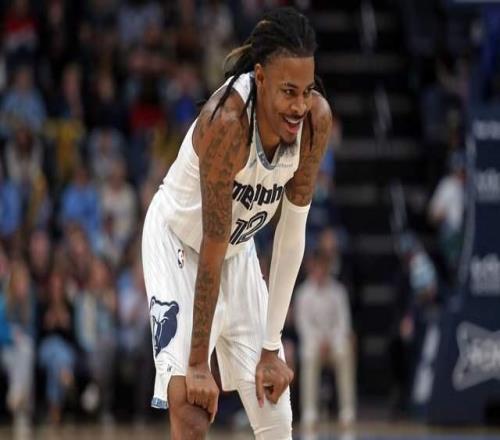 火箭有意莫蘭特KD社媒轉(zhuǎn)發(fā)身穿莫蘭特球衣圖火箭能進行交易