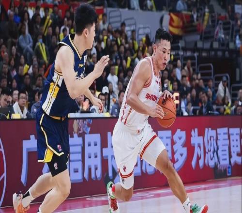 賀希寧曬廣東球員表達(dá)愛(ài)意！處在合同年，球迷：來(lái)宏遠(yuǎn)吧