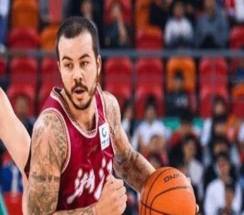 唉！全隊68分本土60分，倆外援一個5分，一個3分，完全成“擺設”