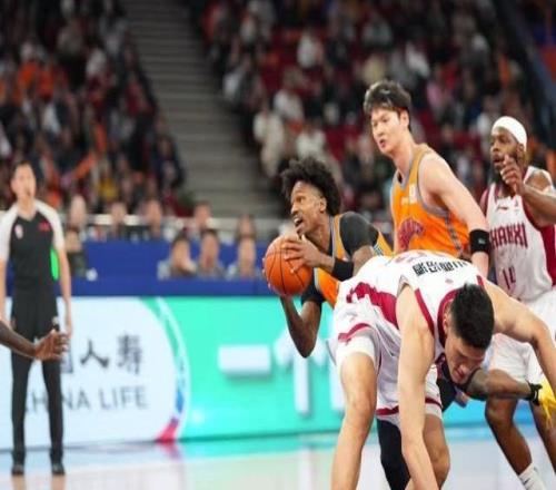 客場挑戰(zhàn)深圳隊，上海大鯊魚沖擊十連勝！