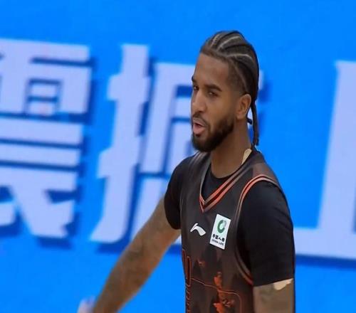 又贏了！CBA勁旅豪取7連勝，外援38分擋不住，本土核心9分