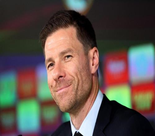 惹怒老佛爺！阿隆索下課真實(shí)原因曝光，更衣室不滿，也得罪姆巴佩