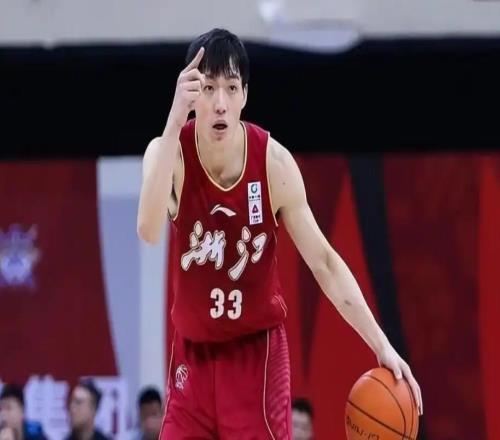 CBA排行榜大變：北京掉出前5浙江擠進前4，廣東沖第1，上海9連勝