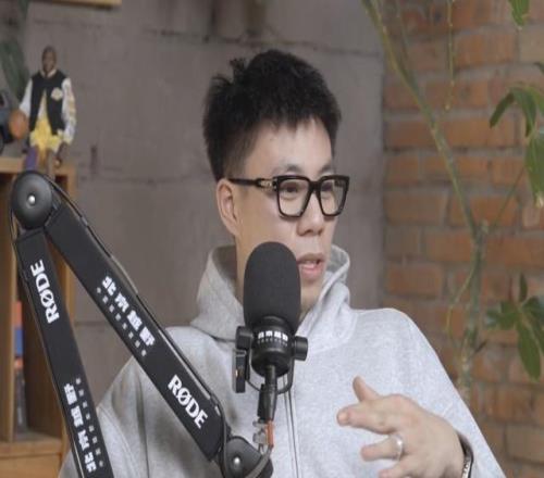 張鎮(zhèn)麟：從小在美國學到的就是在場上做“壞人”，球員互噴很正常