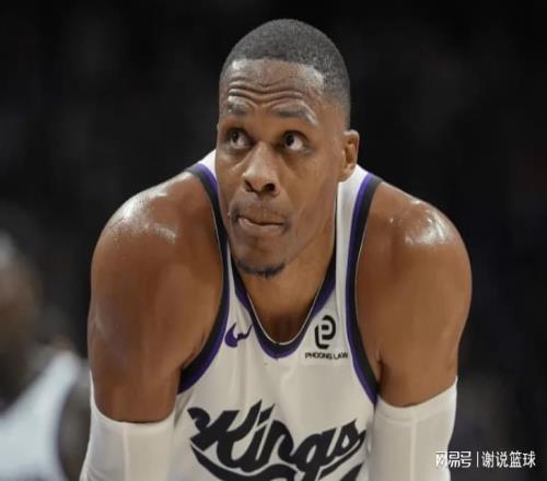 湖人被兩舊將制裁，昔日超六賽季最佳一戰(zhàn)，20+4球星捍衛(wèi)榮耀