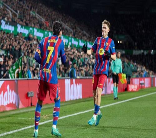 亞馬爾破門！豪取11連勝，巴薩強勢晉級8強，霍安加西亞屢獻神撲