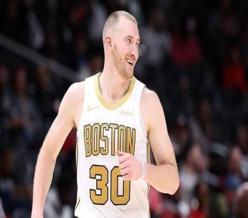 10记三分平生涯纪录豪泽：为何要投两分我的目标就是破纪录