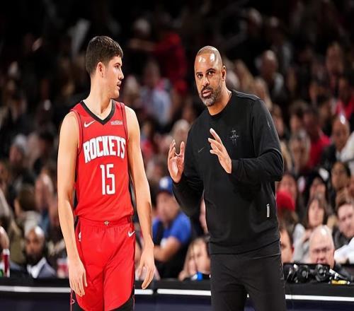 不会运球不会组织也不会防守，火箭探花郎的短板真是非常明显