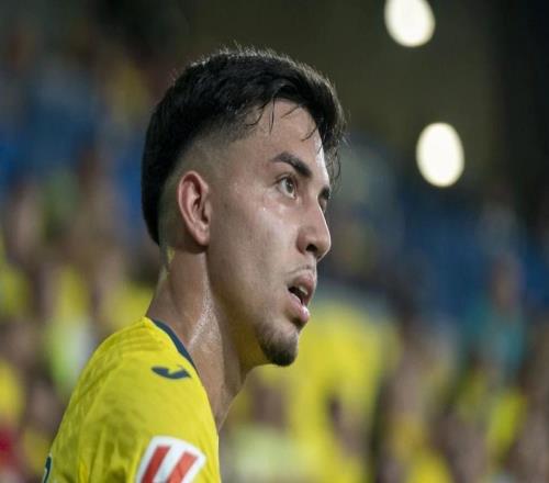 官方：黃潛與阿霍馬克續(xù)約至2028年，并將他外租至巴列卡諾