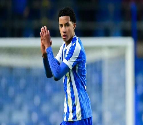 跟隊(duì)：曼聯(lián)已經(jīng)開出報價求購謝周三17歲左后衛(wèi)阿拉奧