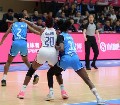 趙雅琢漲球，張子宇和考德威爾兩雙數(shù)據(jù)，山東男籃103比77勝陜西