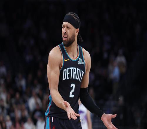 單場(chǎng)18+1！火箭新人變2陣核心，獲杜蘭特點(diǎn)名，隊(duì)內(nèi)超6非他莫屬