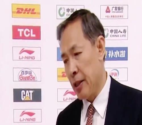 許利民：在傷兵滿營(yíng)的情況下大家非常頑強(qiáng)，對(duì)士氣是個(gè)鼓舞