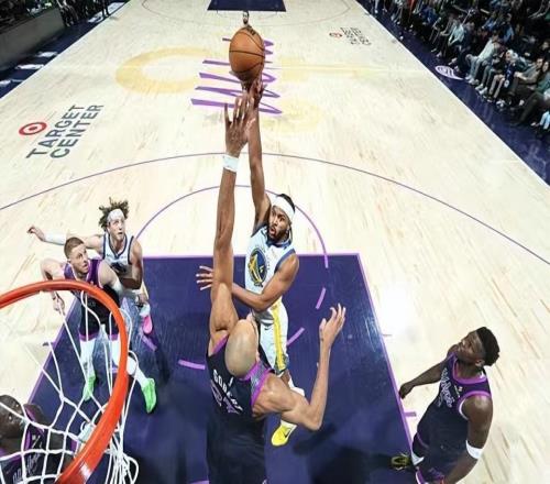 簡直是聯(lián)盟頂級3D側(cè)翼！勇士側(cè)翼新星的情況真是讓人無法理解