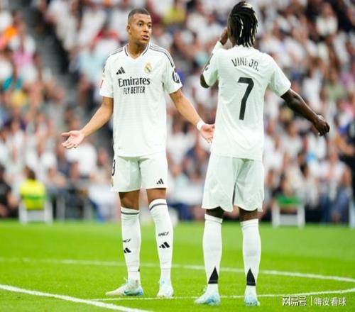 米蘭故事重演！歐冠兩大冷門，三進(jìn)三出，皇馬巴黎落入附加賽