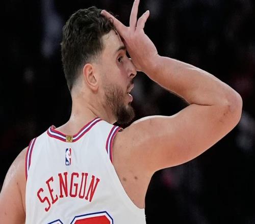 海王報(bào)銷+申京腳踝扭傷！火箭引援中鋒迫在眉睫烏帥吐槽紀(jì)律不足