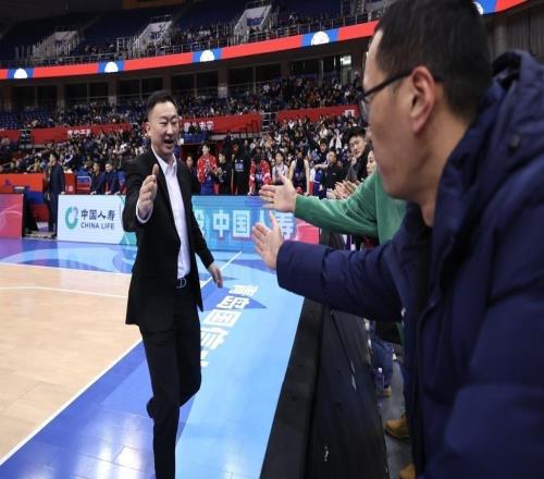 低谷雄鷹待振翅！青島男籃將赴北京，接連挑戰(zhàn)京城雙雄