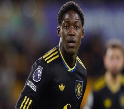 卡里克給足機(jī)會(huì)，20歲的他在曼聯(lián)重生：可20萬(wàn)英鎊薪資真的值么