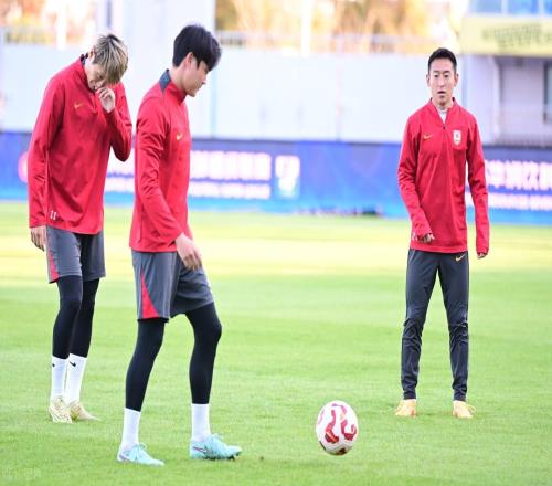 亞泰隊剛降級到中甲就被扣四分，未來沖超無望，將給小將出戰(zhàn)機會