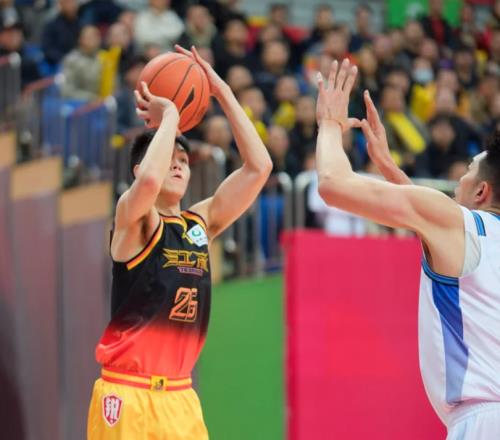 在郭士強(qiáng)面前轟29+4+8，正負(fù)值+28！球迷：國家隊后衛(wèi)線最佳答案